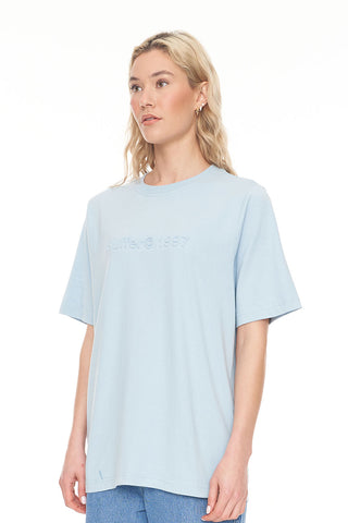 RELAX TEE/COPYWRITE Y2K BLUE