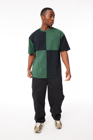 SEGMENT FREE TEE GREEN/BLACK